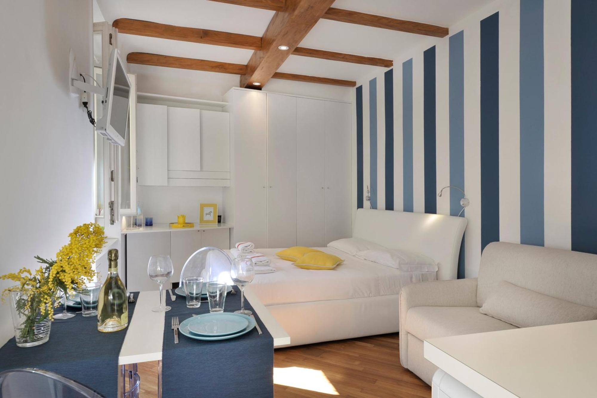 Montenapoleone In The Heart Of - Location Possible Apartment Mailand