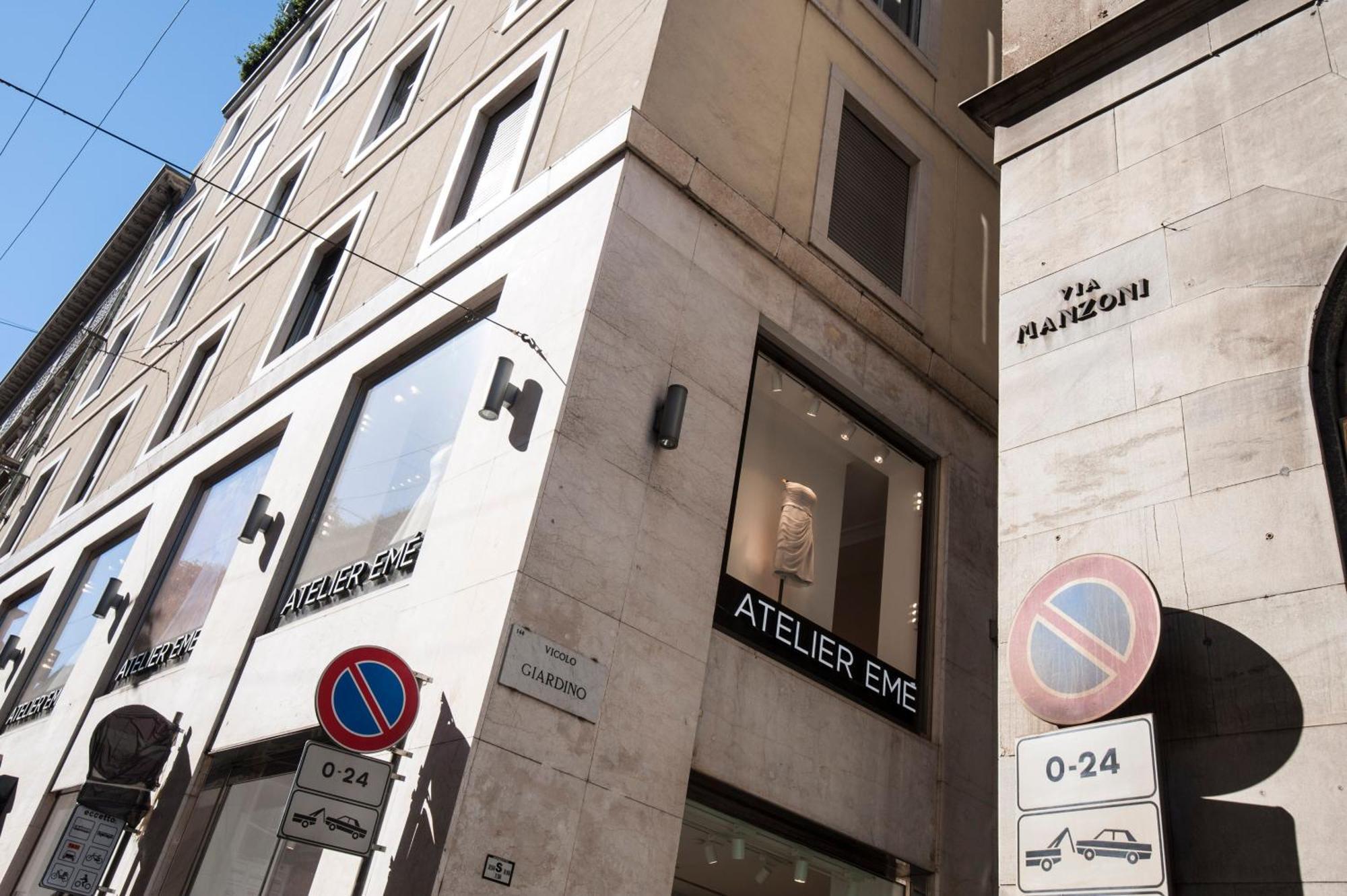 Montenapoleone In The Heart Of - Location Possible Milan